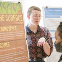 El Beringer explaining the research to an attendee